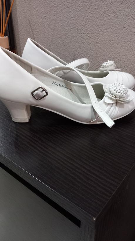 Topánočky na 1.sv. prijímanie, 31