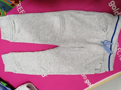 Predám chlapčenské tepláky, 92