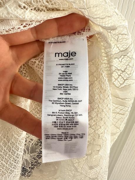 Čipkované šaty od francúzskej značky maje, s