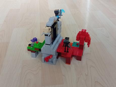 21172 lego minecraft zničený portál, 