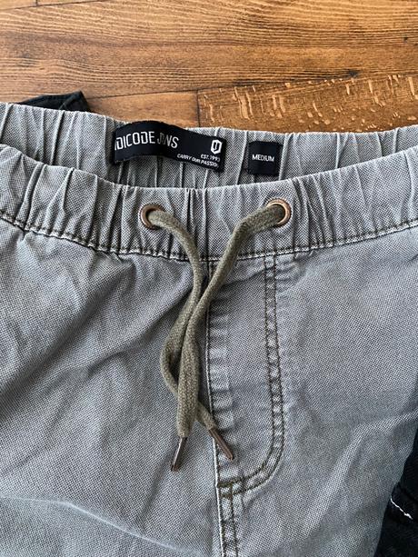 Chlapčenské nohavice, 30