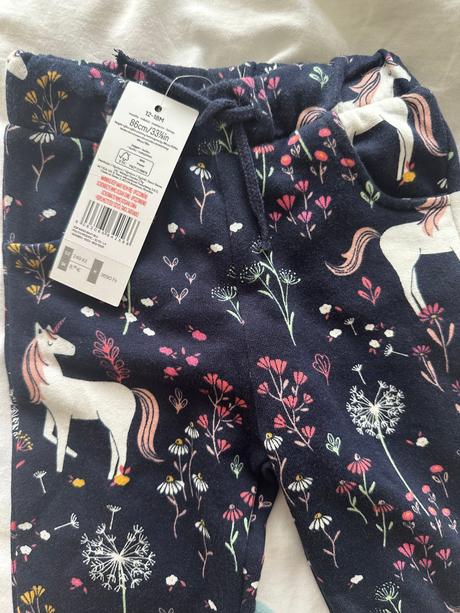 Jednorožce tepláky, f&f,86