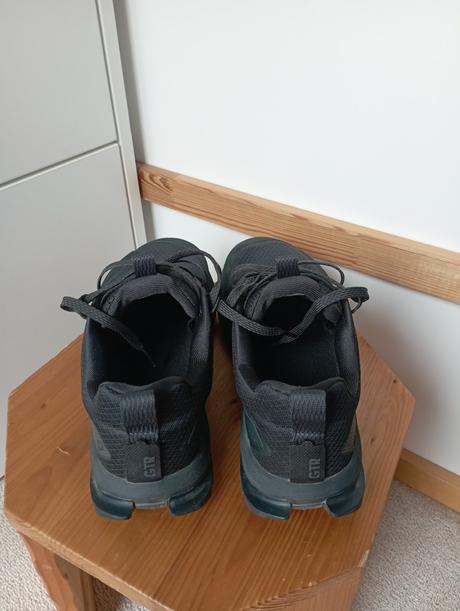 Altra lone peak 9, 40