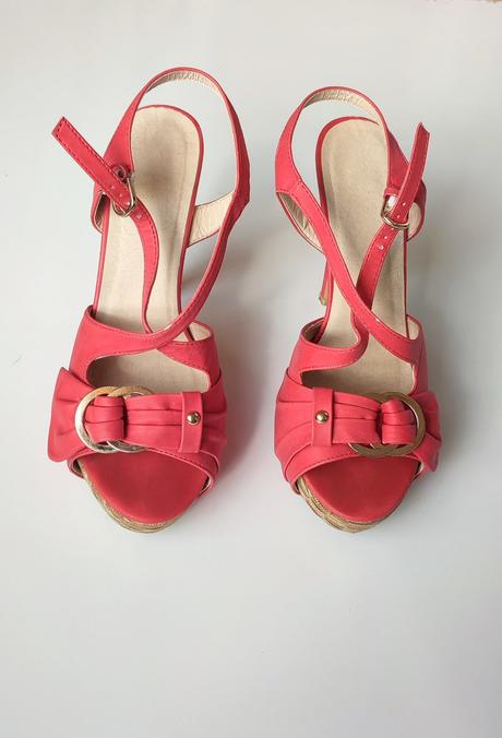 Sandále s poštou, 37