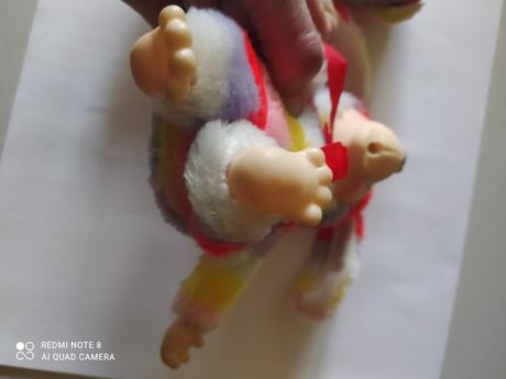 Mončiči farebne 2 ks - 30 eur,