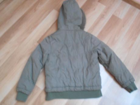 Dievčenská bunda, 152