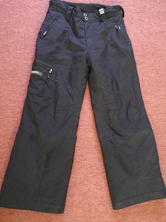 Kvalitne nohavice 140 protech, 140