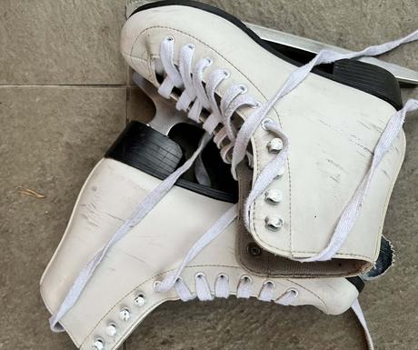 Korčule na ľad, 37