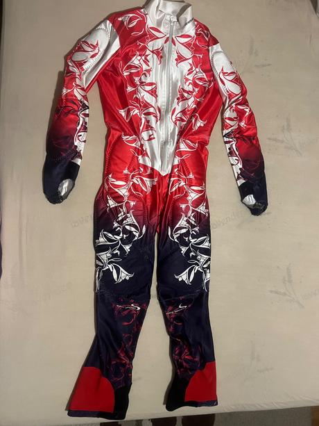 Lyžiarska pretekárska kombinéza, 158