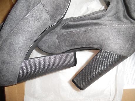 Nadkolenačky_šedé, baťa,39