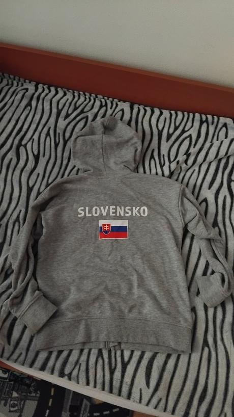 Mikina slovensko č.134/140, crivit,134