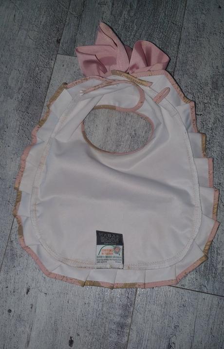 Podbradník bjällra, 