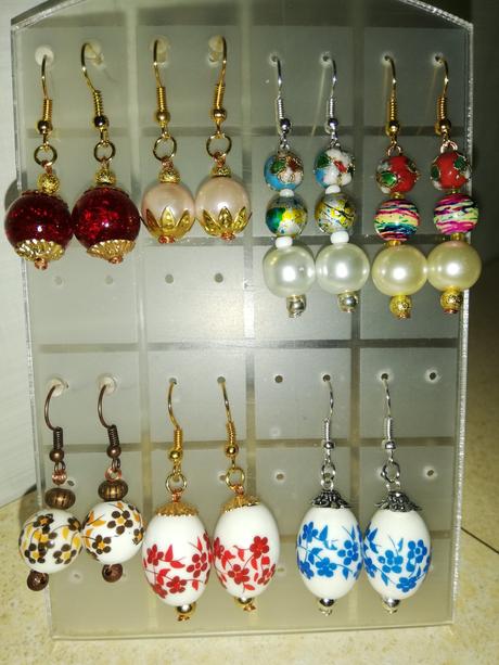 Náušníce, prívesky, náramky,