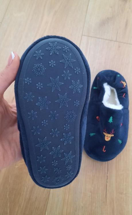 Papučky, 26