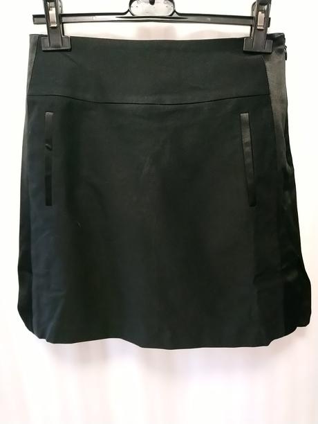 2 v 1 dámska čierna sukňa a elastické šortky, calm, xs