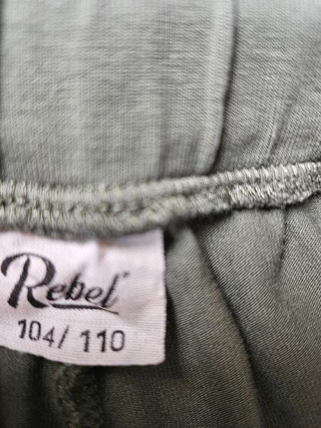 Kraťasy, rebel kids,104