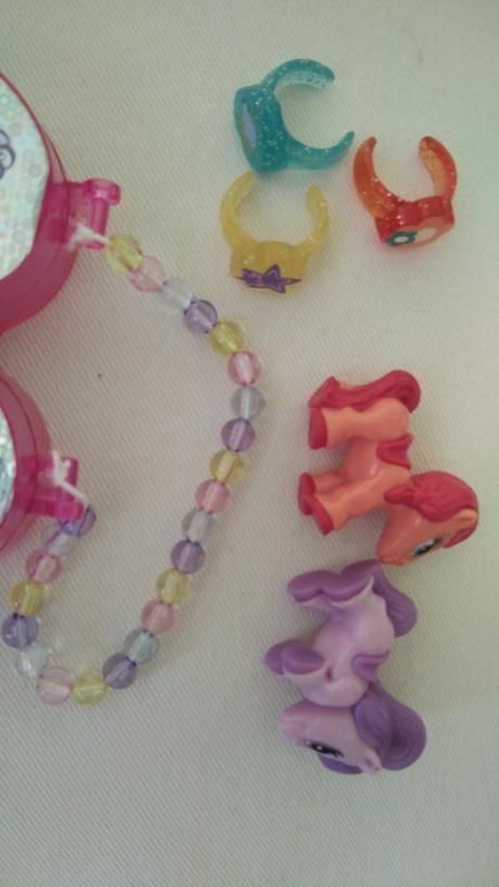 Krabička my little pony s koníkmi,