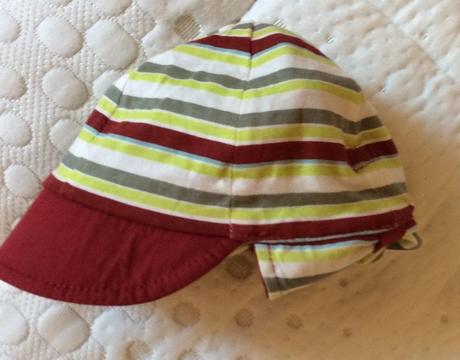 Letná čiapka s kytím krku v. 68/74 - oh 40-44 cm, 68