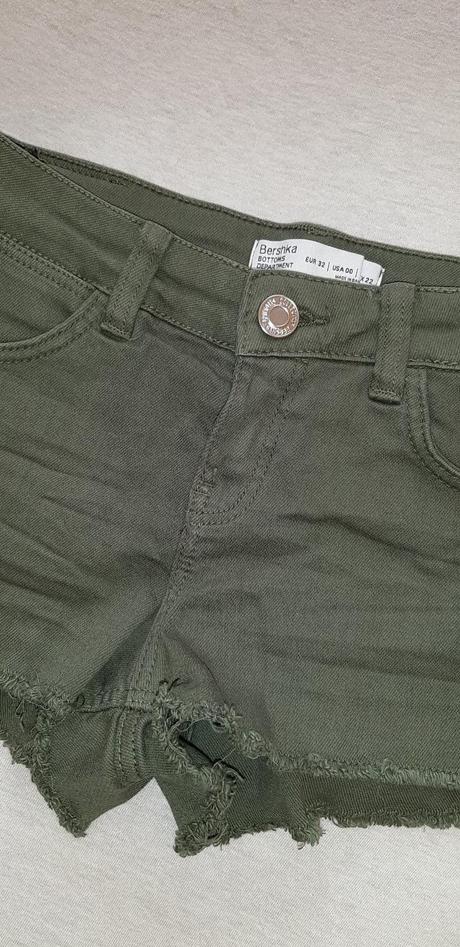 Šortky bershka 32, bershka,32