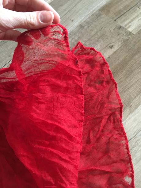 Dievčenská šatka, 158