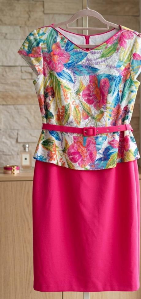 Dámske elegantné šaty s opaskom, 40 - xxl