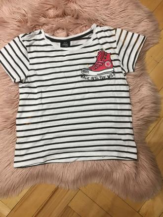 Pásikavé tričko, 158