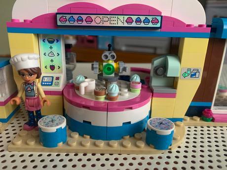 Lego friends olivia s cupcake cafe 41366, 