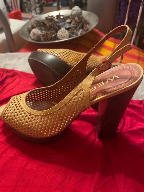 Krásne letné kožené sandalky, 38