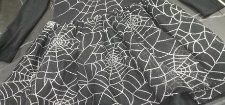 Šaty spiderman na karneval,