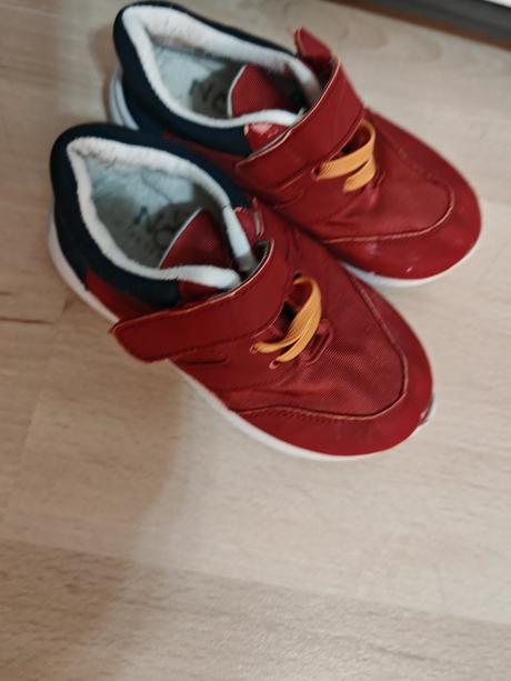 Bordove tenisky 28, 28