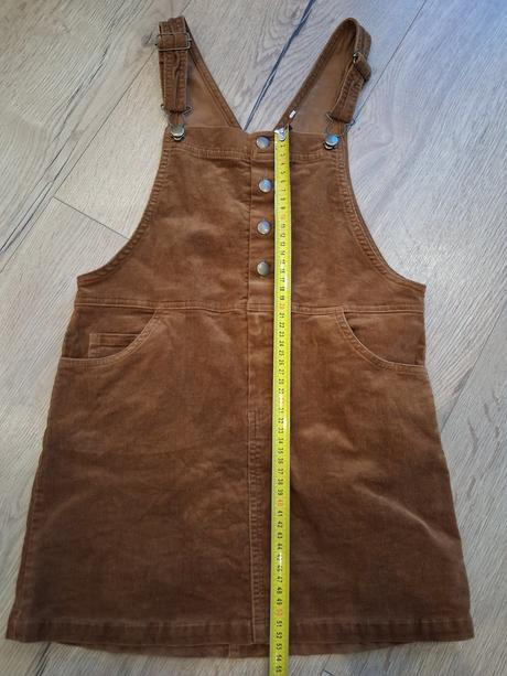 Mencestrove saty na traky, 134