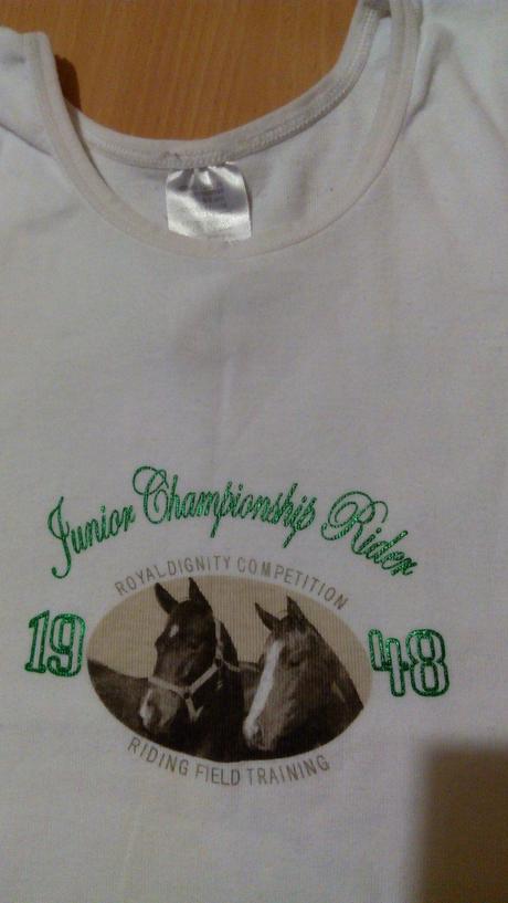 Tielko a nohavičky s koníkmi na 6-8 rokov, 122