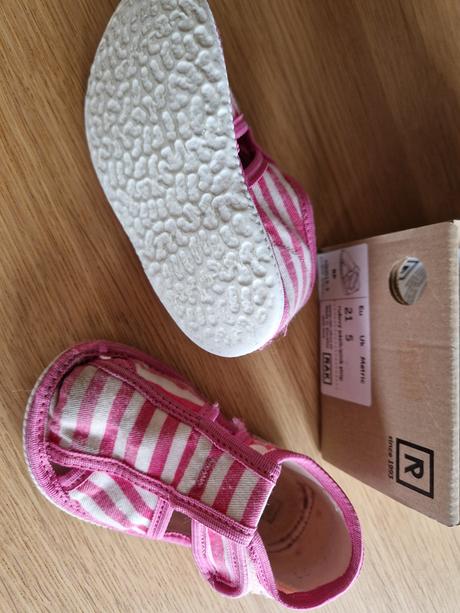 Dievčenské papuče zn. rak, rak,20