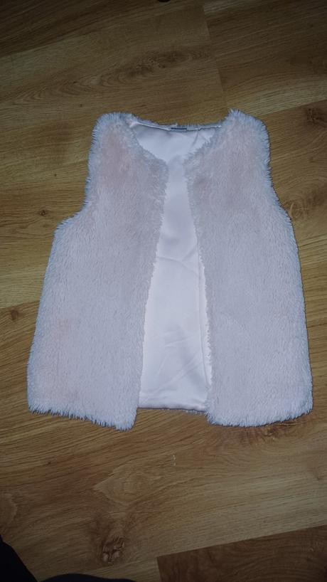 Kožušinova vesta, 104