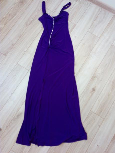 Spolocenske saty, 36