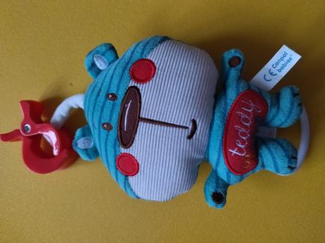 Hrajúci macko naťahovací plyšový tyrkisový,