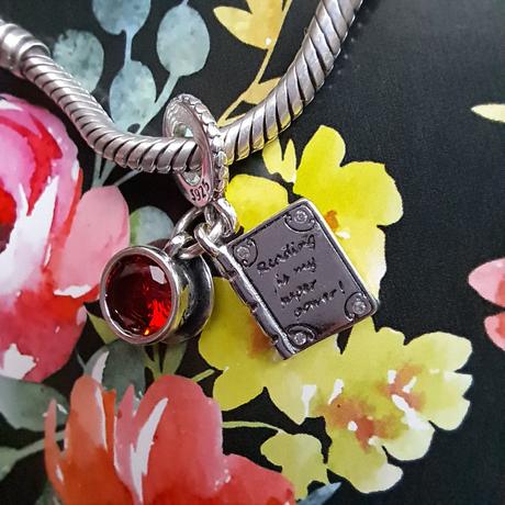 Prívesok káva a kniha, 