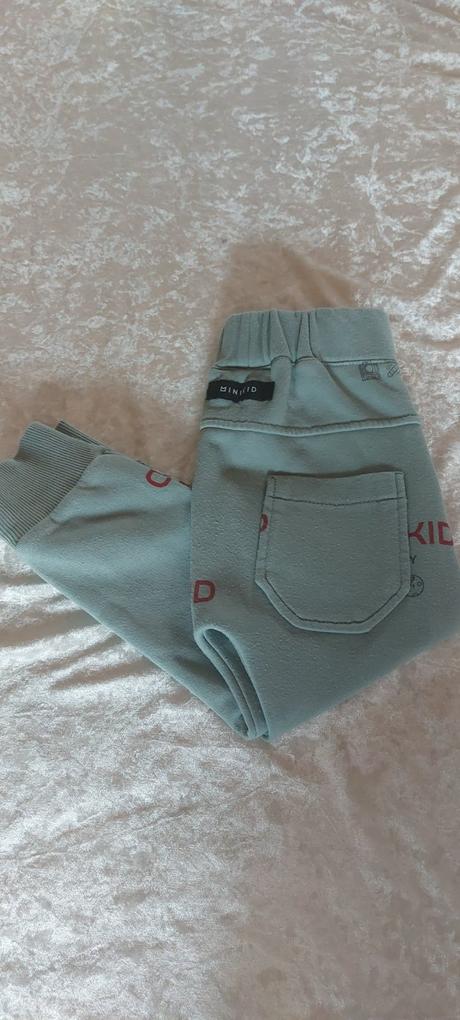 Minikid tepláky 98/104, 104