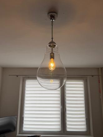 Lampa v tvare žiarovky, 