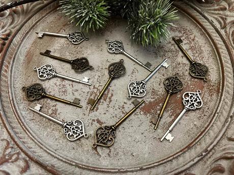 Dekoračné bronzové kľúčiky - 3 ks ( sada ),