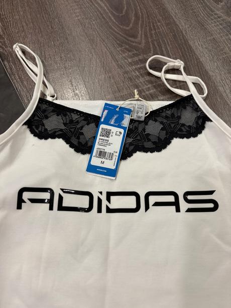Adidas nove damske šaty s čipkou m, adidas,m