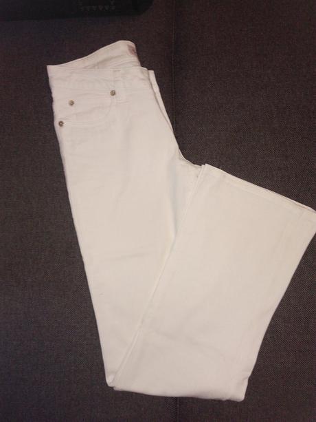 Tenučké nohavice, 32