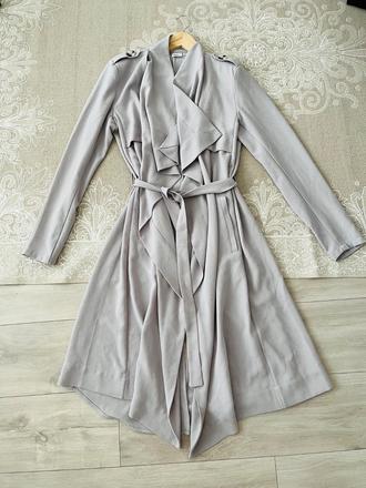 Novy trenckor object, m