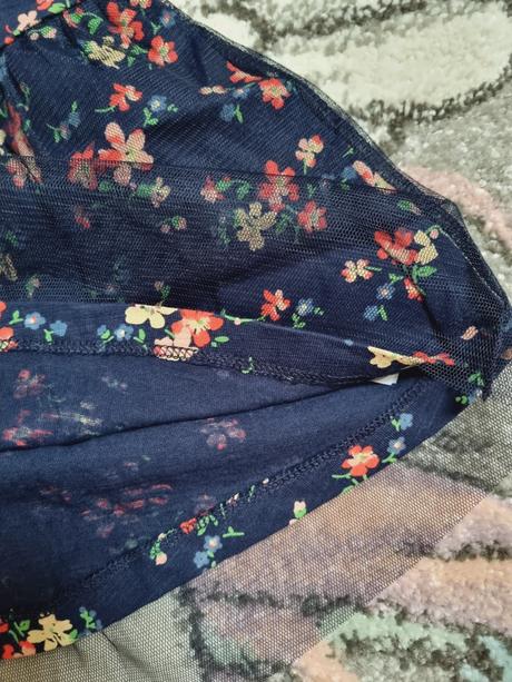 B2026 tunika, tričko kvetinky, gap,92