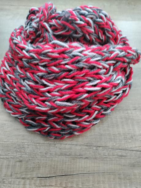 Šál - nákrčník - tunel,