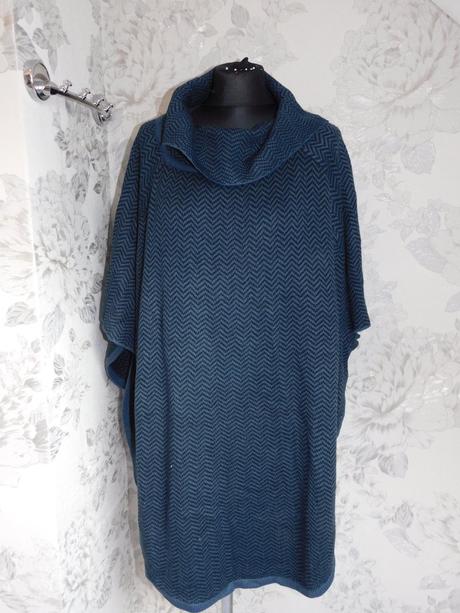 Velmi pekne pončo, esmara,52 / 54