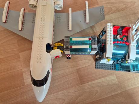 Lego city 7894 letisko,