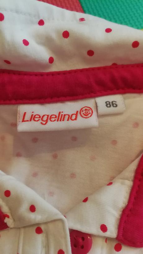 Dievčenské tričko, 86