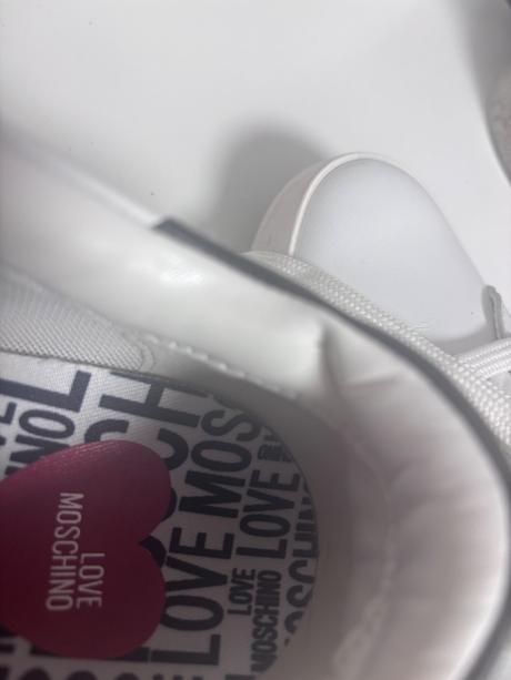 Love moschino, 39