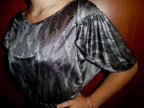 Šaty dámske - ihneď k odberu, m